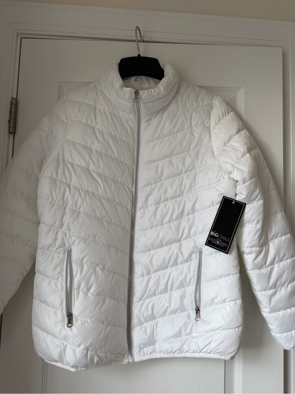New Big Chill Women's White Quilted Lightweight Puffer Jacket